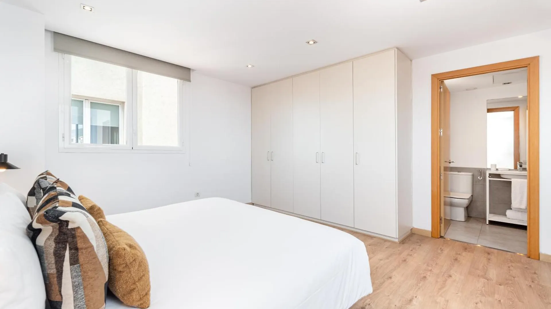 The Corner Apartments By Aspasios Barcelona