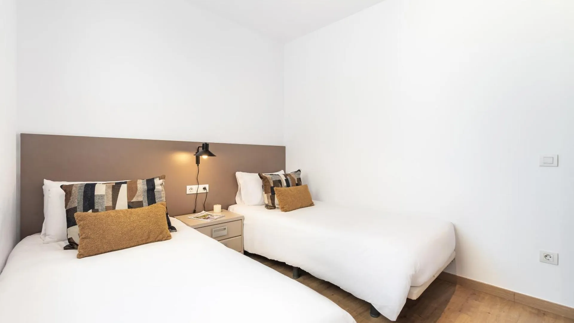 The Corner Apartments By Aspasios Barcelona
