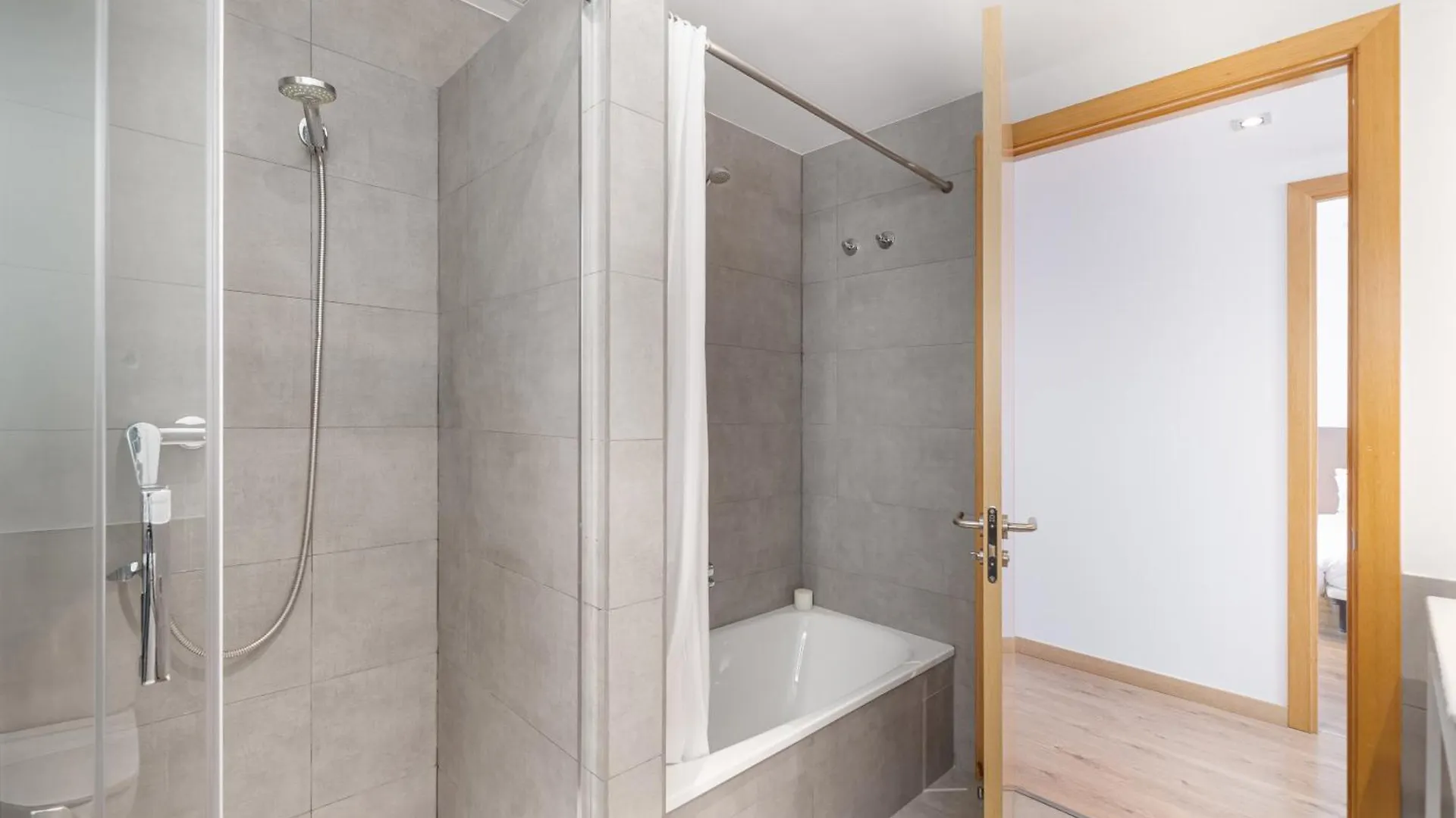 The Corner Apartments By Aspasios Barcelona