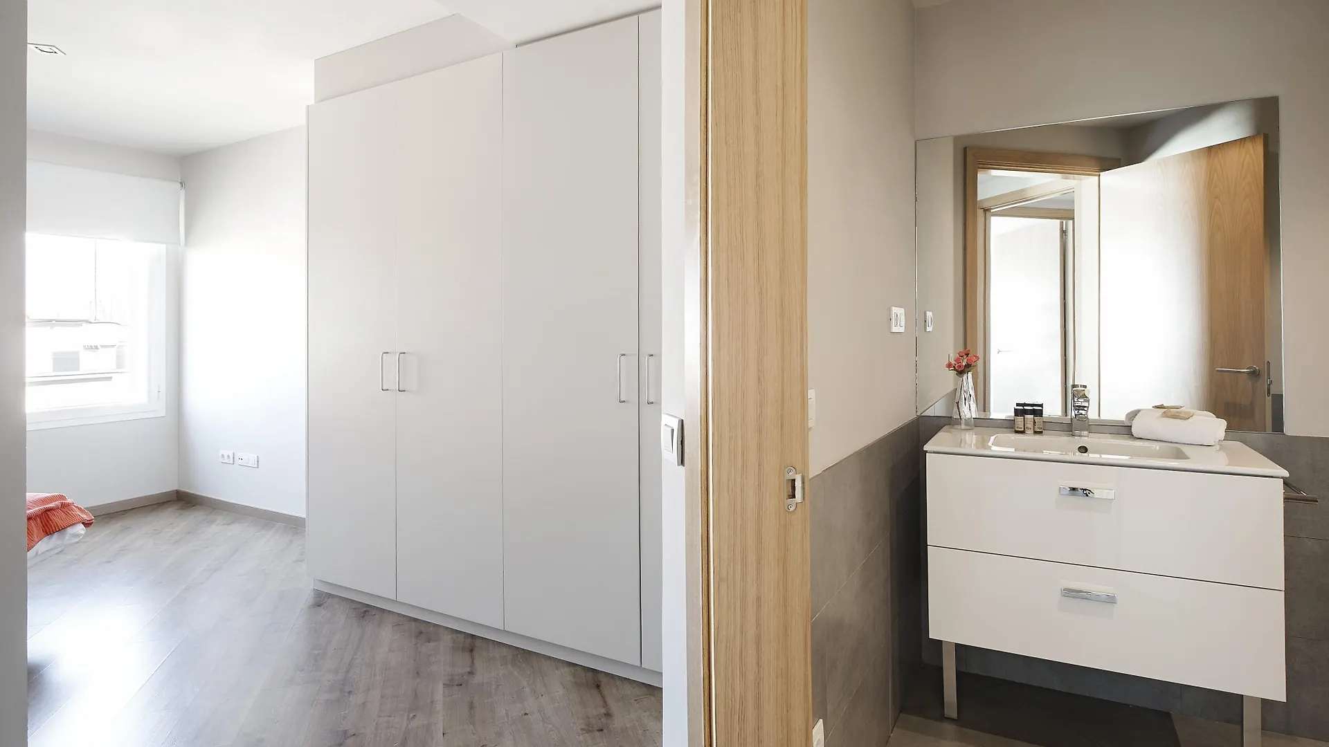 The Corner Apartments By Aspasios Barcellona 0*,  Spagna