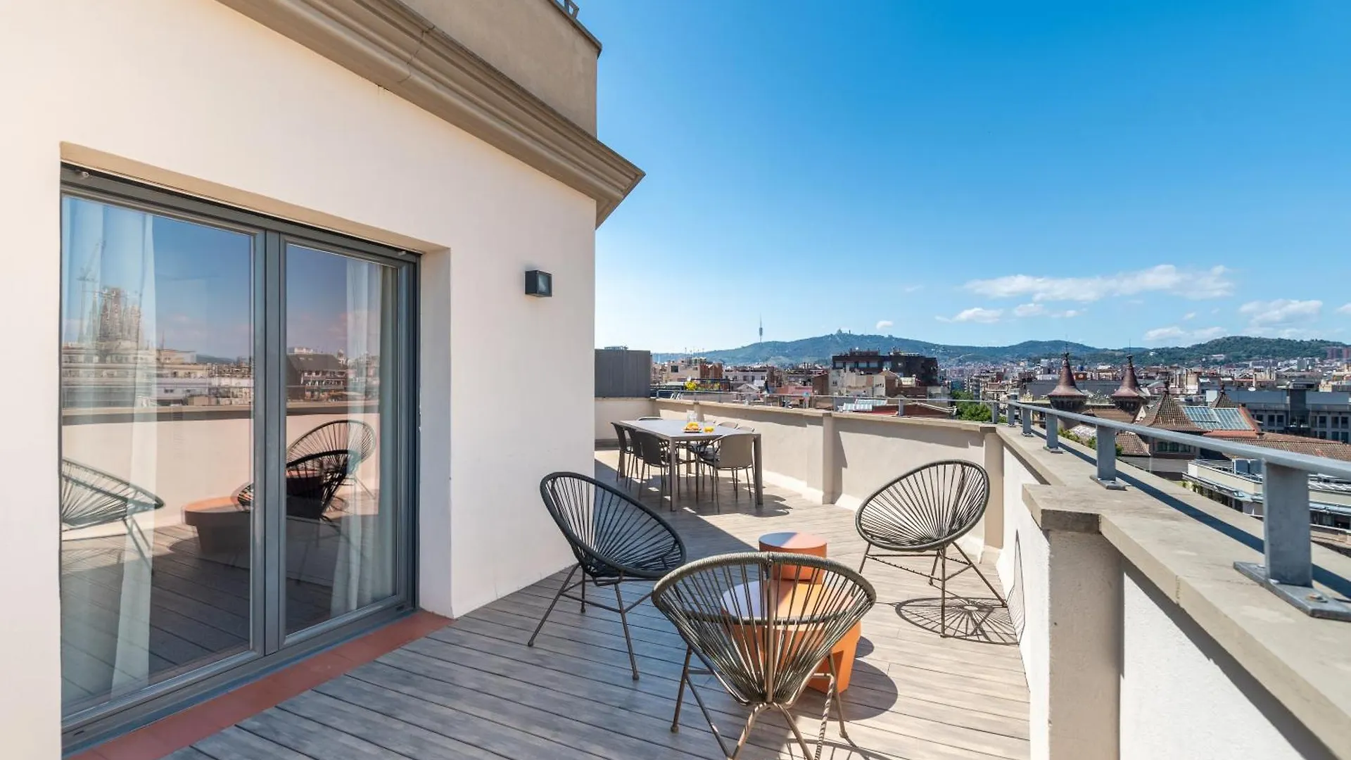 The Corner Apartments By Aspasios Barcellona