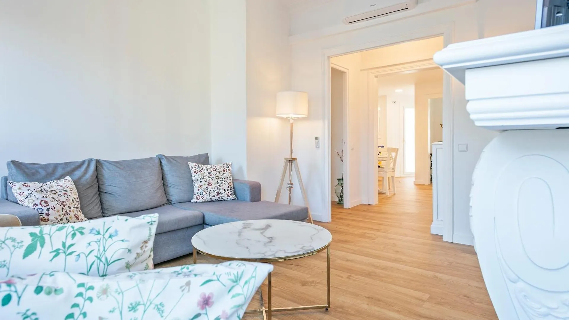 The Corner Apartments By Aspasios Barcellona