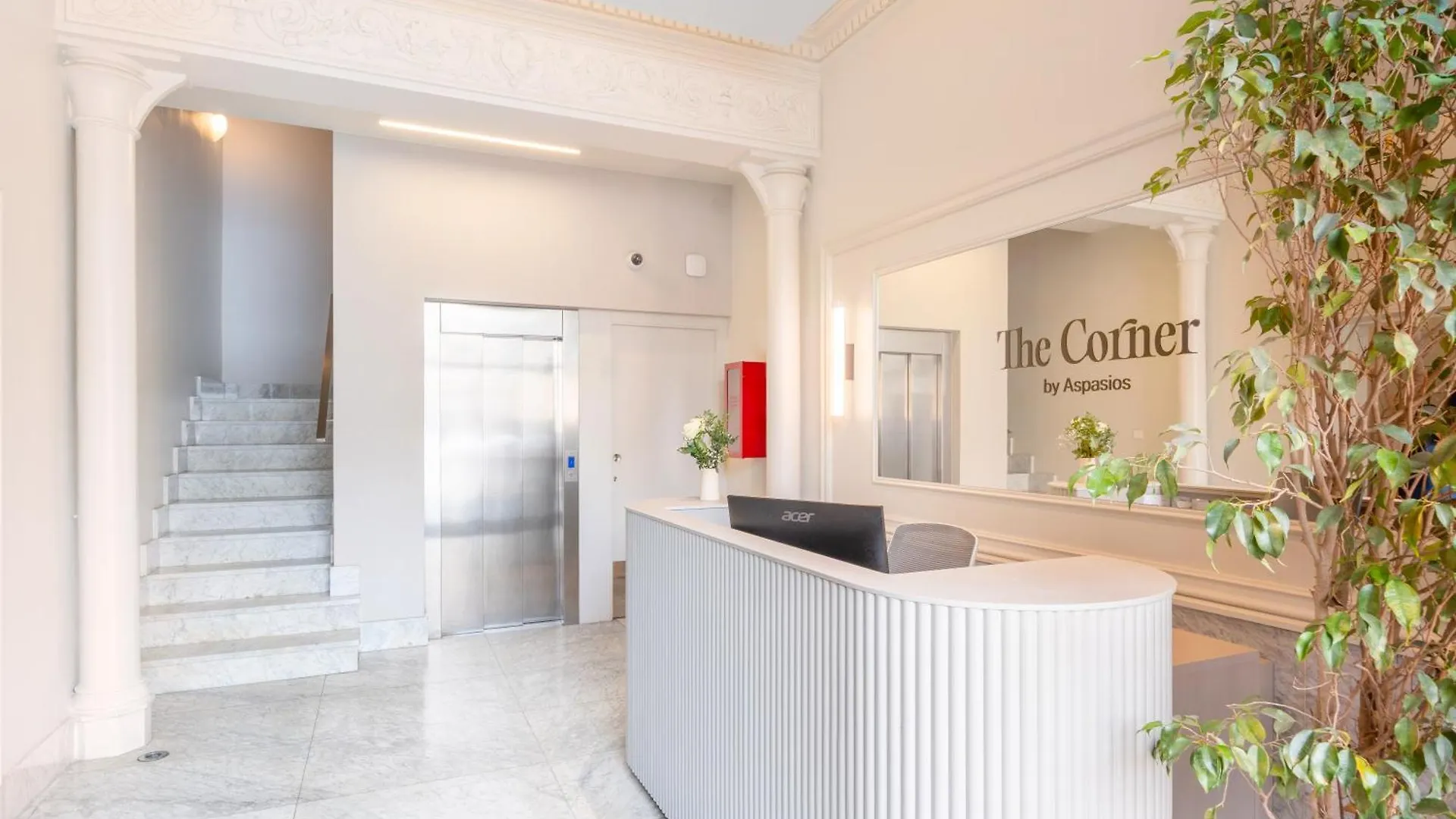 The Corner Apartments By Aspasios Barcellona 0*,  Spagna